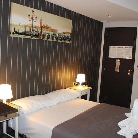 Bcn Condal Hostal Barcelona Buitenkant foto
