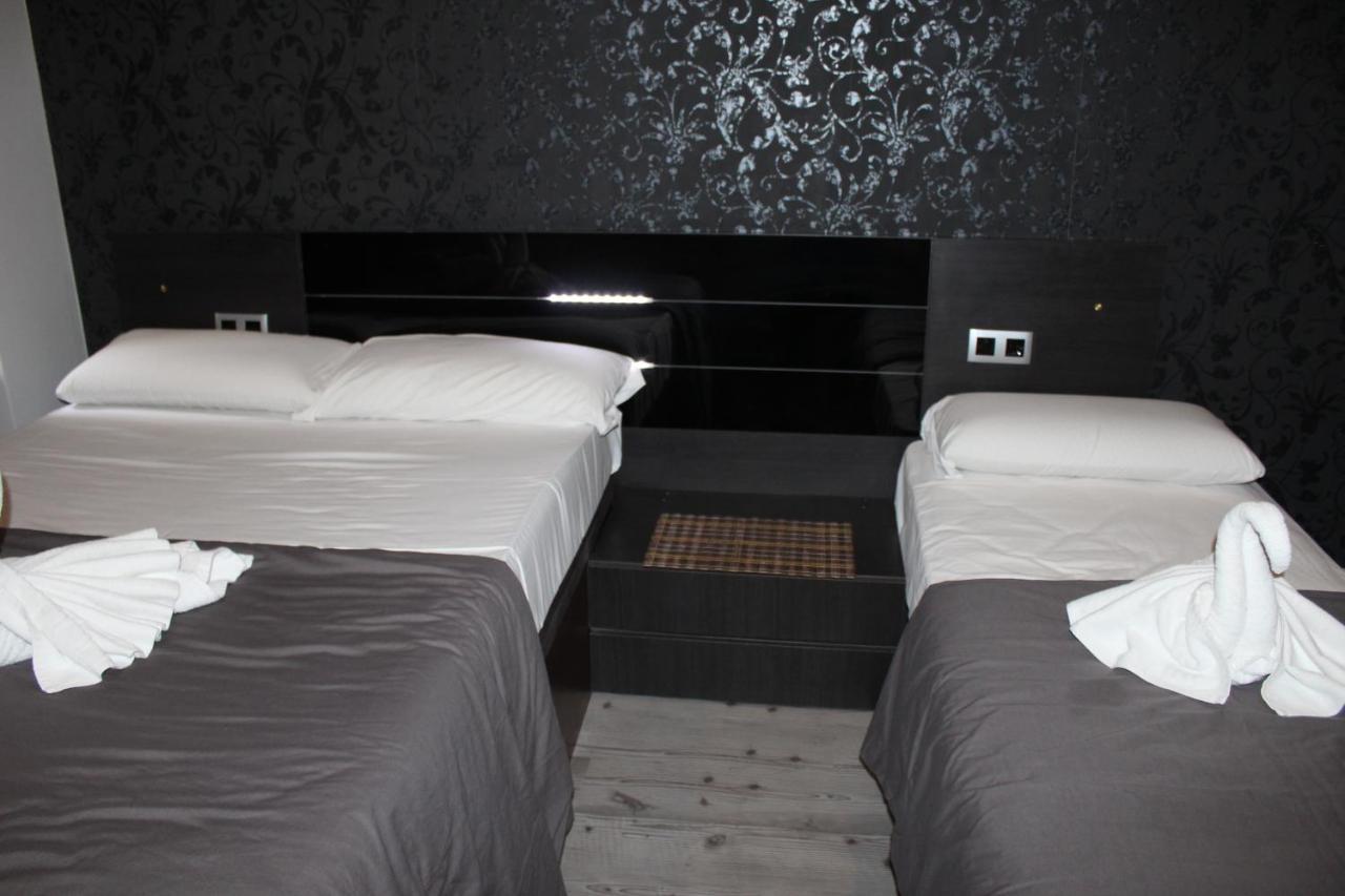 Bcn Condal Hostal Barcelona Buitenkant foto