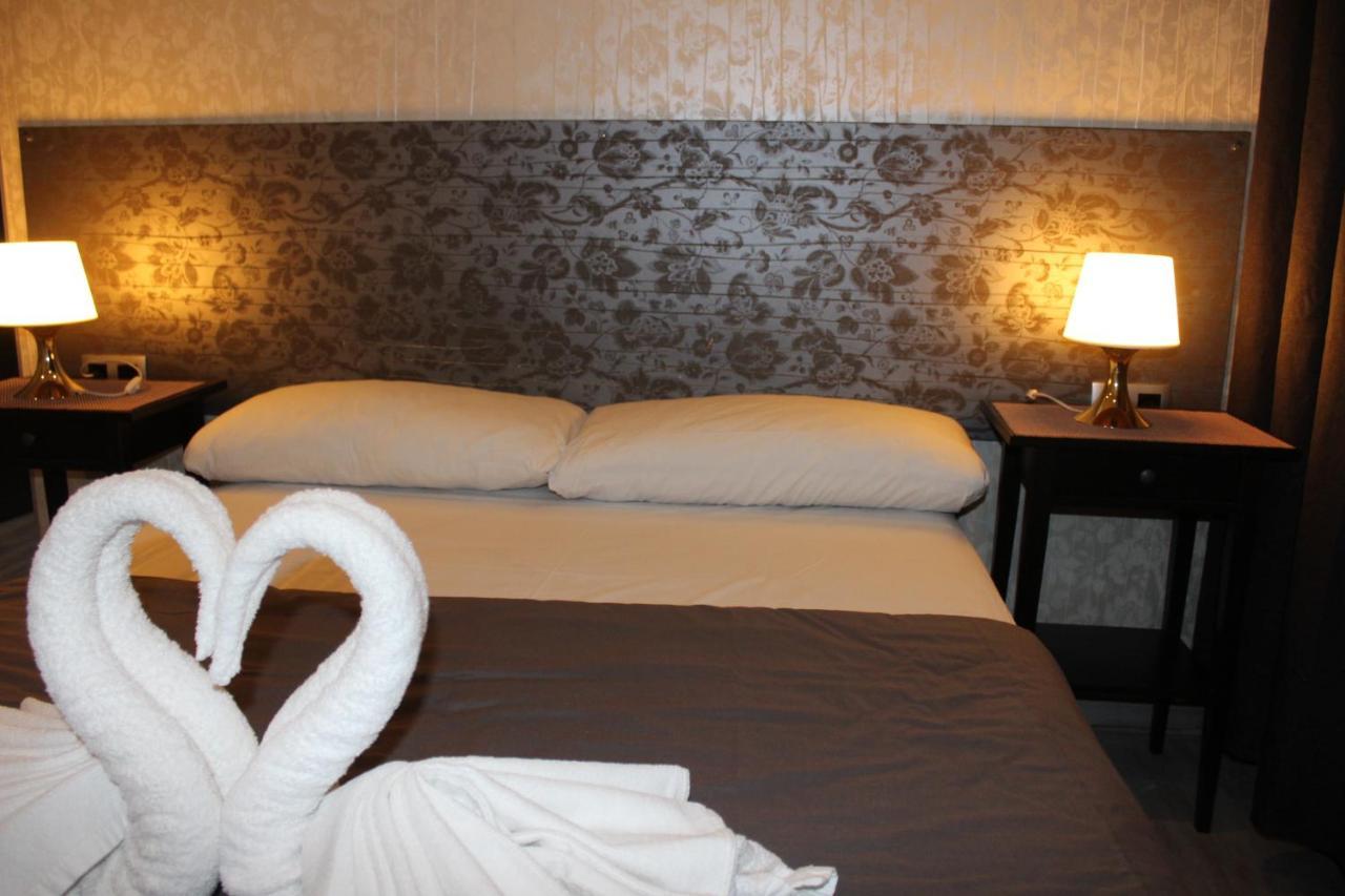 Bcn Condal Hostal Barcelona Buitenkant foto