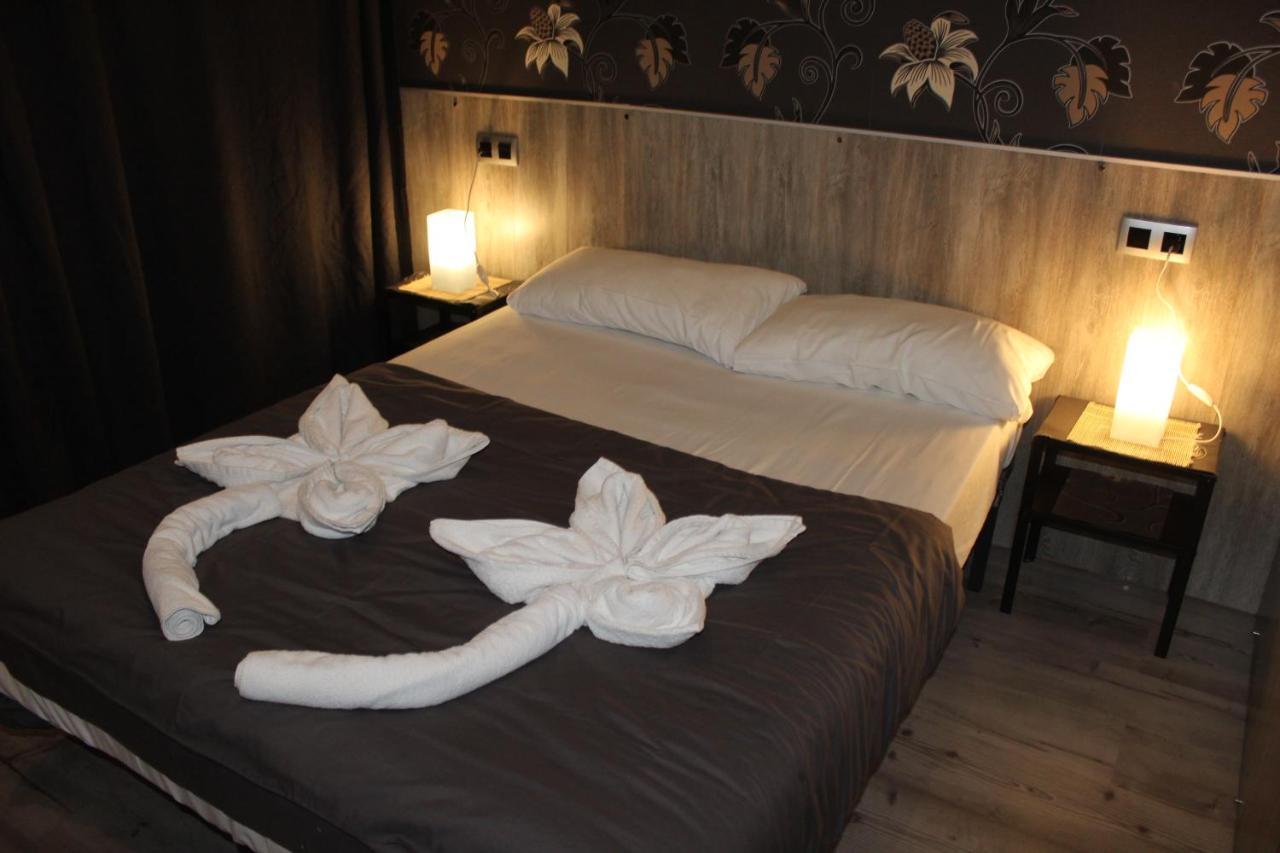 Bcn Condal Hostal Barcelona Buitenkant foto
