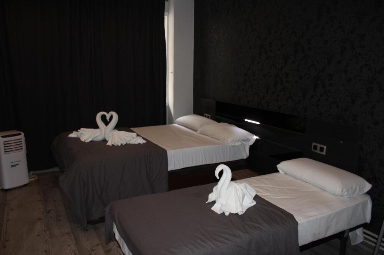 Bcn Condal Hostal Barcelona Buitenkant foto