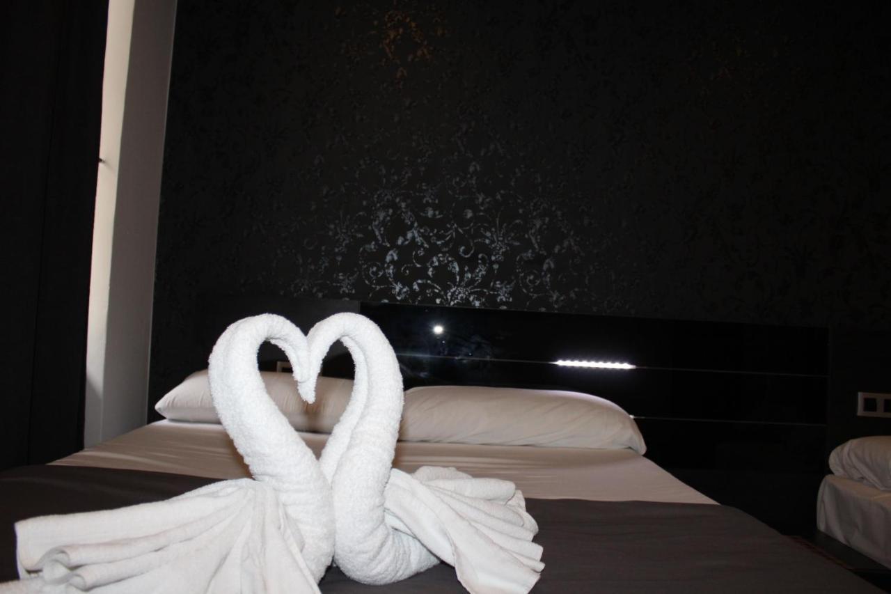 Bcn Condal Hostal Barcelona Buitenkant foto
