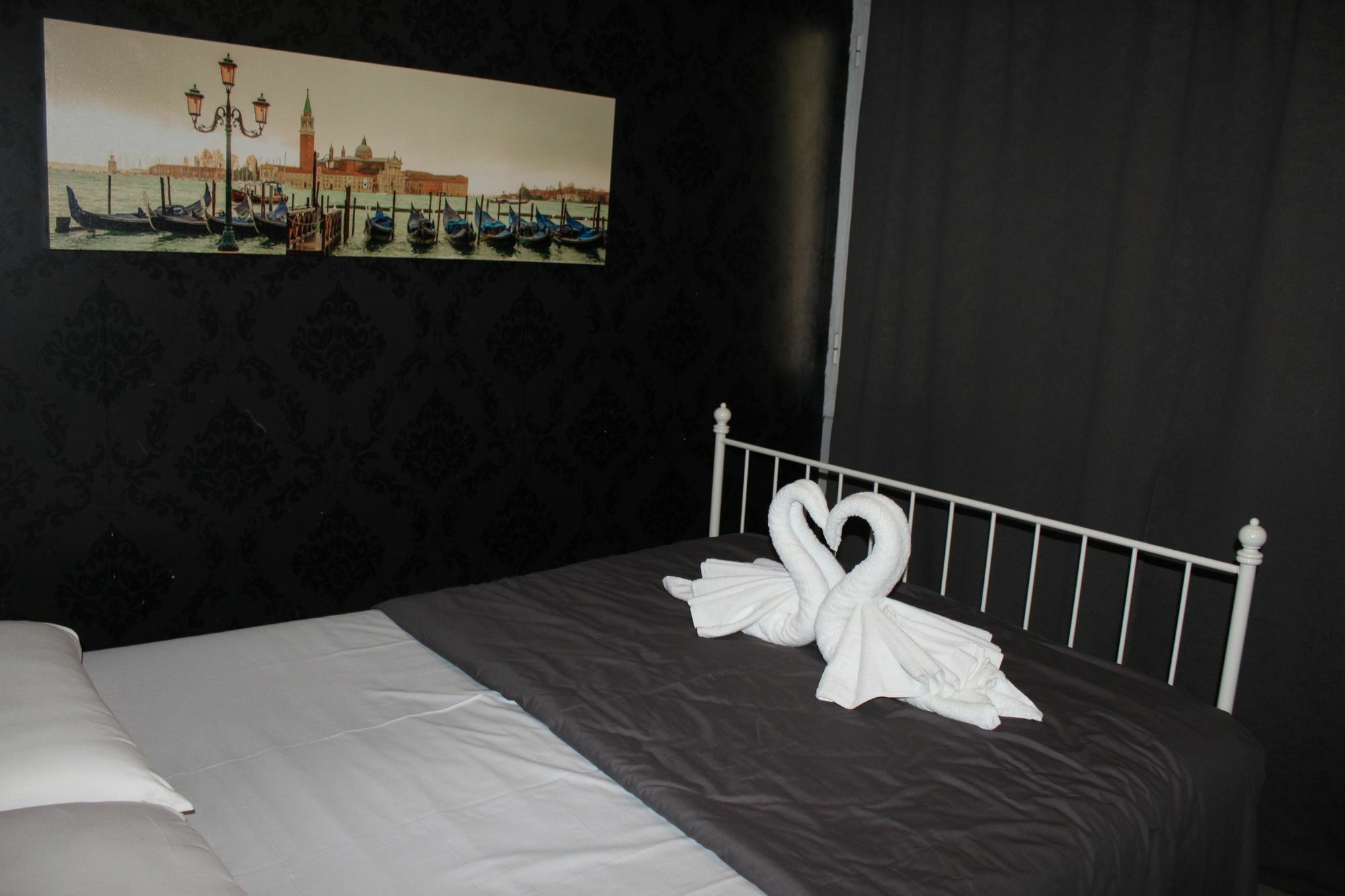 Bcn Condal Hostal Barcelona Buitenkant foto