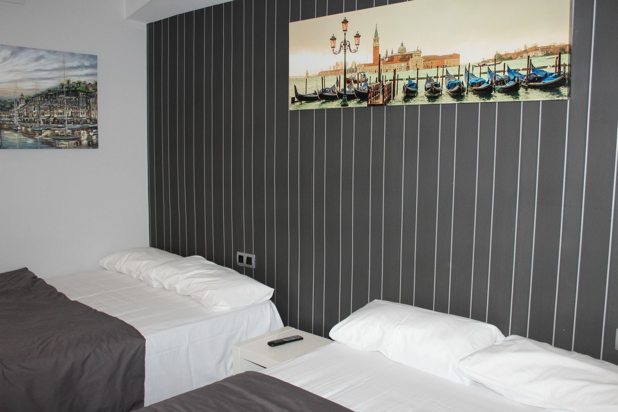 Bcn Condal Hostal Barcelona Buitenkant foto